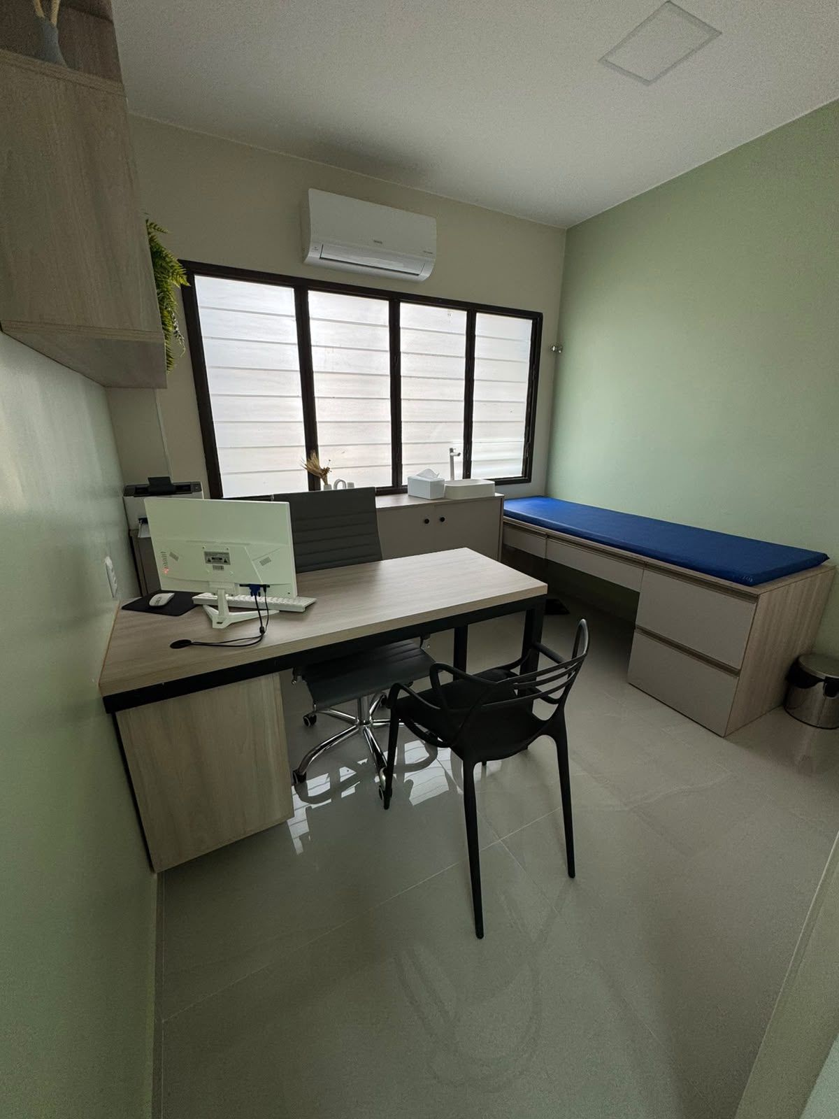 Sala de exame com maca